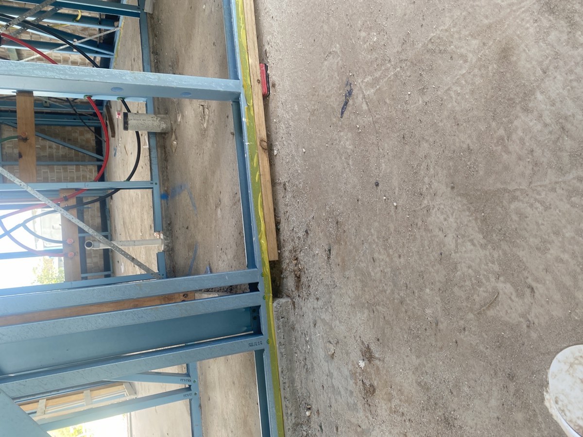 Recess needing extension, Leppington