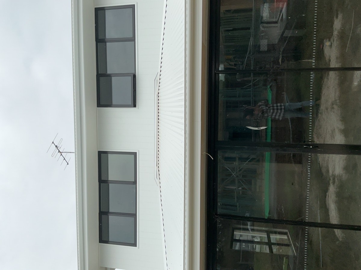 Lower roof cladding, Leppington